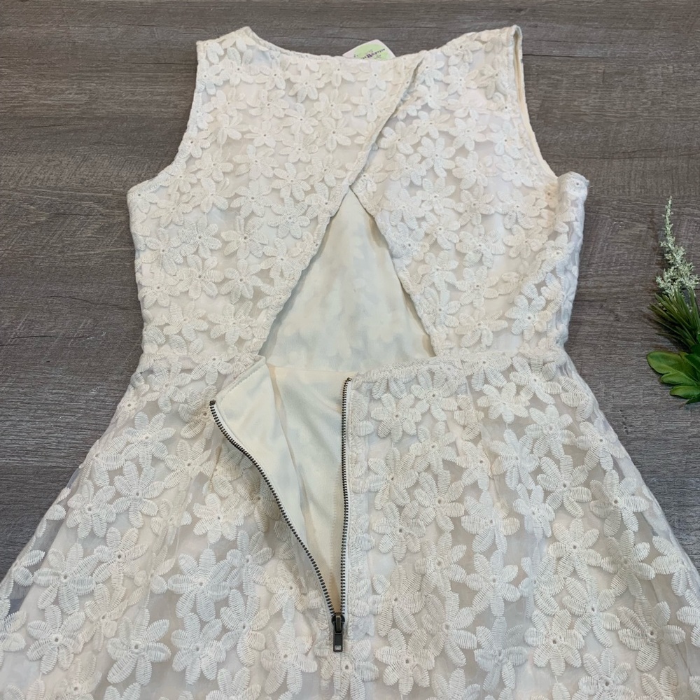 Altar’d State Floral Lace Dress Open Back Ivory S - Picture 8 of 8